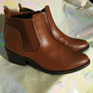 ankle boots